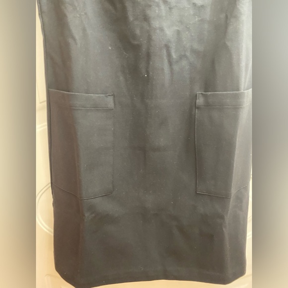 GAP Women’s Pocket Dress – Black, Size 8 Tall - Picture 3 of 5